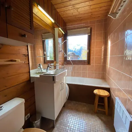 Avec Balcon Sud Et Parking, Proche Telesiege Et Navettes ! - Fr-1-693-26 Chatel